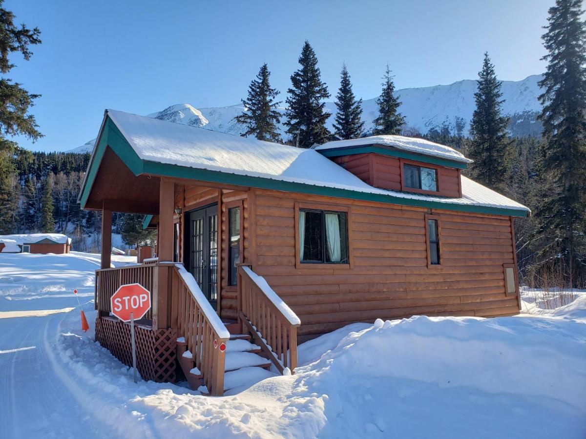 Gwin'S Lodge & Roadhouse Cooper Landing Exterior foto