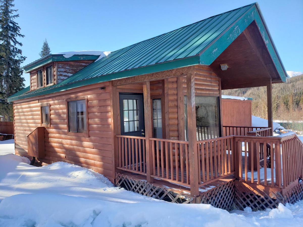 Gwin'S Lodge & Roadhouse Cooper Landing Exterior foto
